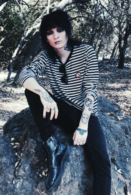 Johnnie Guilbert Height and Weight